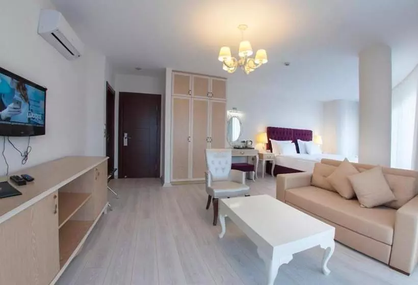 Superior room with lake view, Motali Life