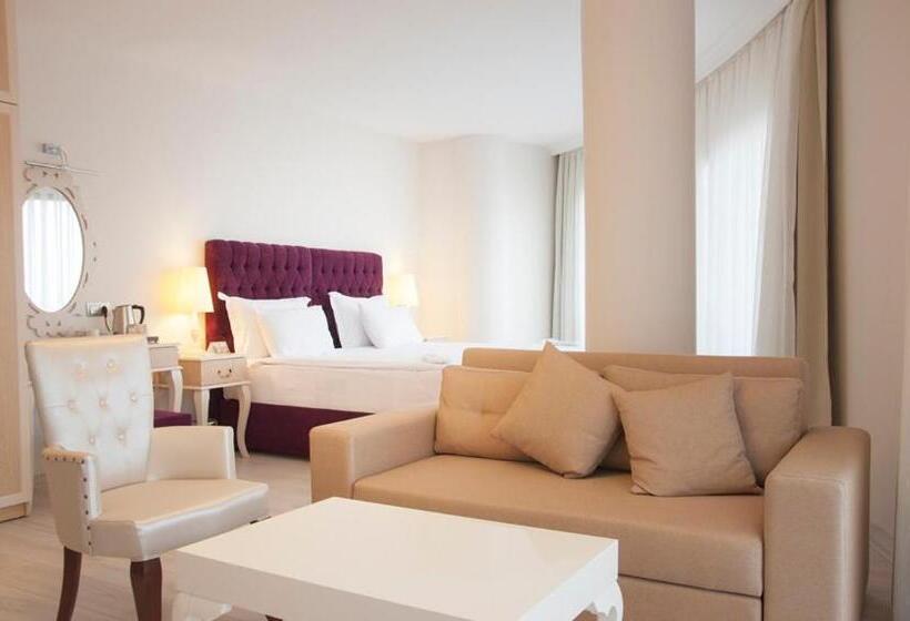 Superior room with lake view, Motali Life