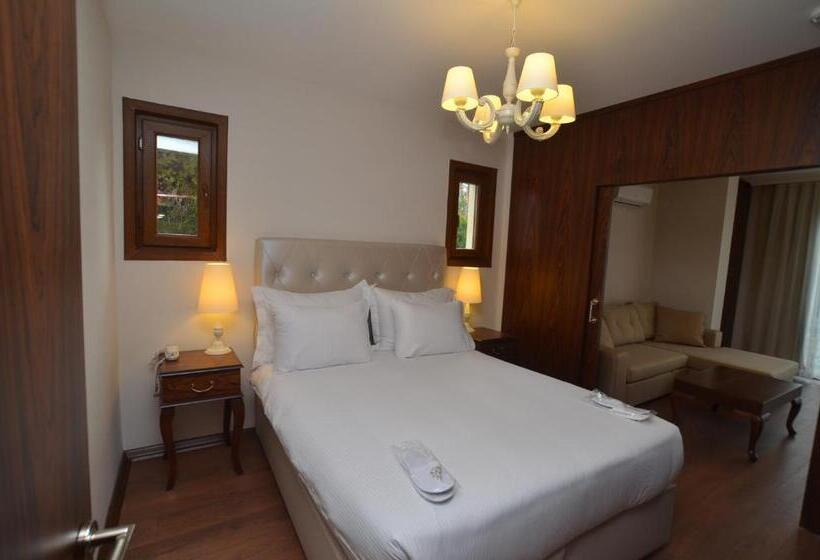 سوییت جونیور, Motali Life