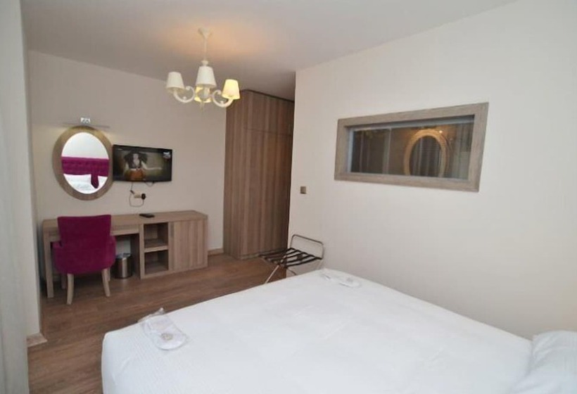 غرفة قياسية مطلّة علي البحيرة, Motali Life