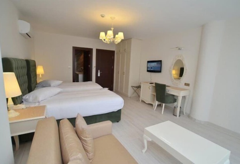 اتاق لوکس با چشمانداز دریاچه, Motali Life