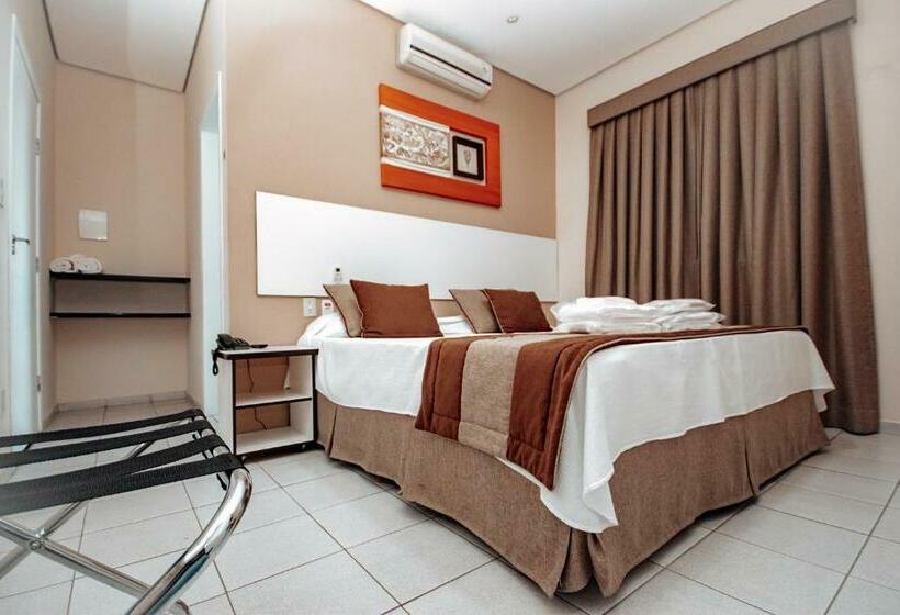 Superior Kamer, Plaza Dutra