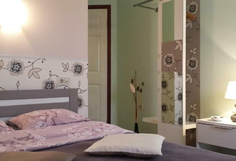 Quarto Estandar, Rooms Madison