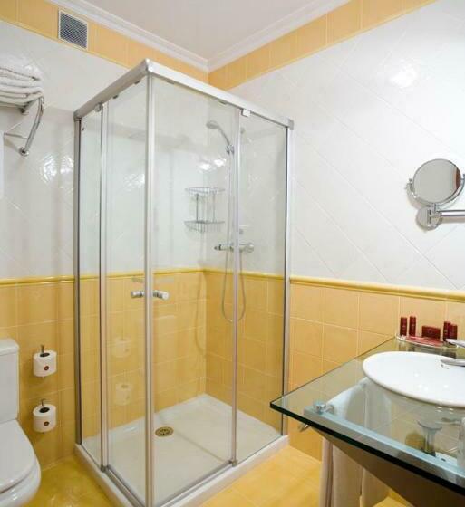 شقة غرفتين, La Fonda De Bustio