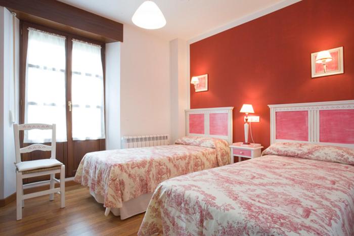 شقة غرفة واحدة, La Fonda De Bustio