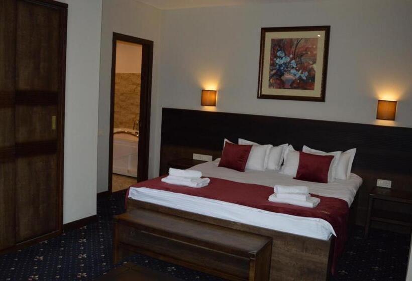 سوییت, Boutique Hotel Argo