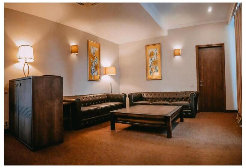 سوییت, Boutique Hotel Argo