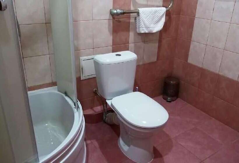 חדר סטנדרט יחיד, 40 Let Pobedy