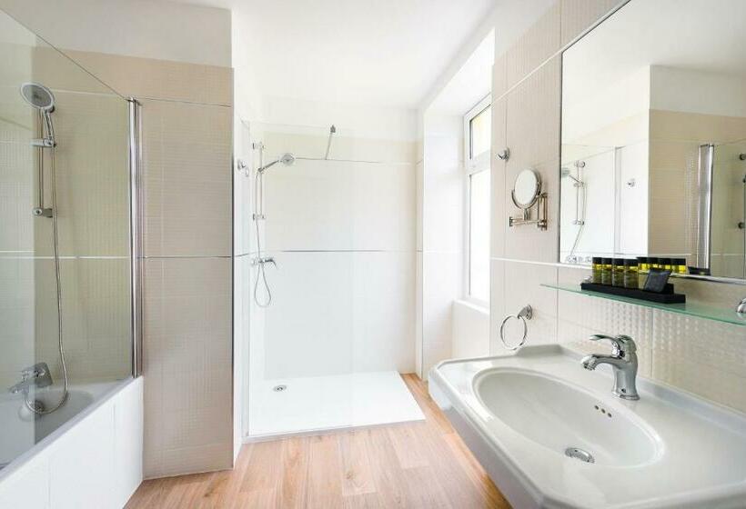 آپارتمان 1 خوابه, Appart City Collection Nîmes Arènes