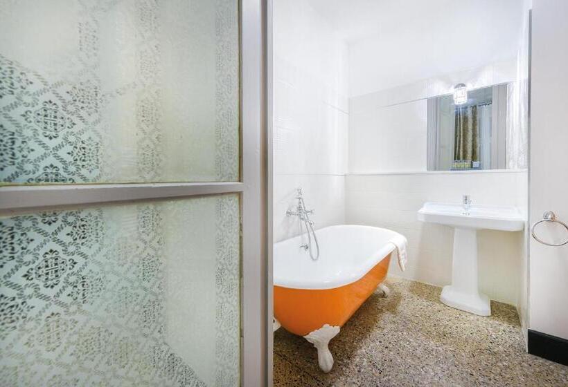 آپارتمان سوپریور 1 خوابه, Appart City Collection Nîmes Arènes