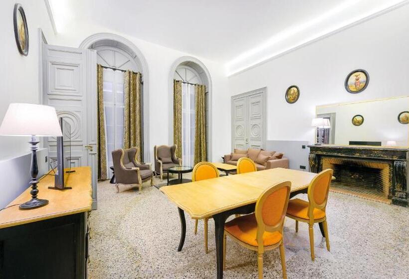 Апартаменты Superior 1 Спальня, Appart City Collection Nîmes Arènes