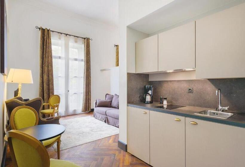 آپارتمان سوپریور 1 خوابه, Appart City Collection Nîmes Arènes