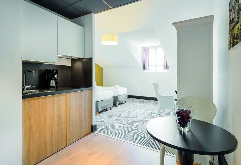 Студия Стандарт, Appart City Collection Nîmes Arènes