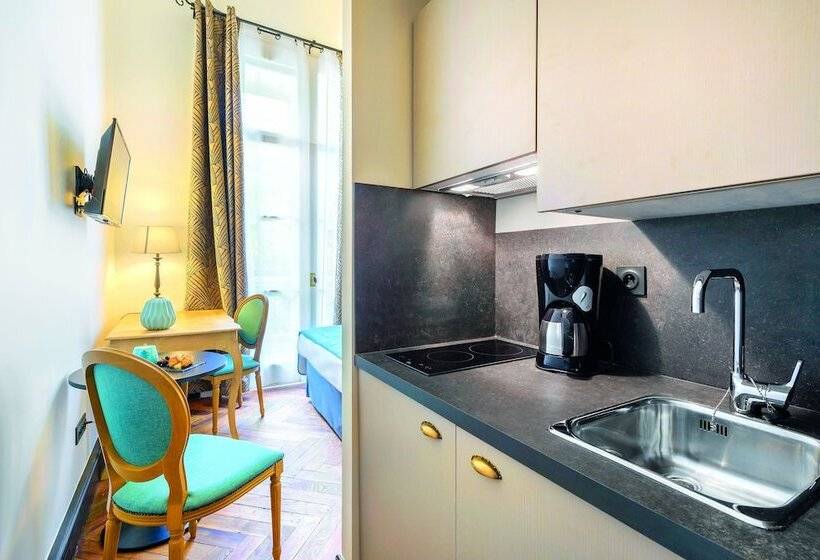 آپارتمان سوپریور 1 خوابه, Appart City Collection Nîmes Arènes