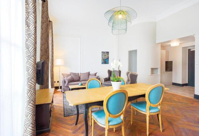 Апартаменты Superior 1 Спальня, Appart City Collection Nîmes Arènes