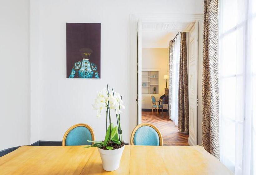 آپارتمان سوپریور 1 خوابه, Appart City Collection Nîmes Arènes