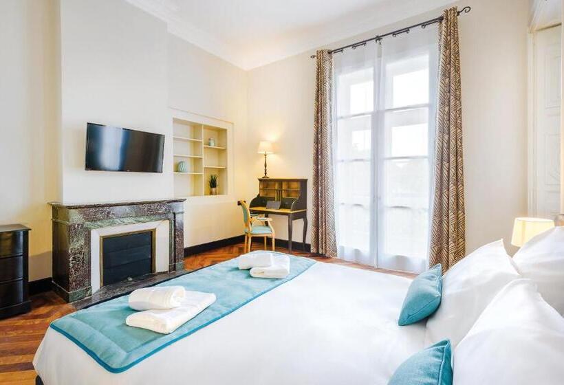 آپارتمان سوپریور 1 خوابه, Appart City Collection Nîmes Arènes