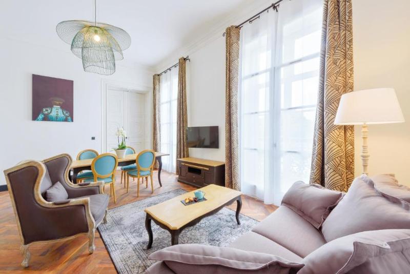 آپارتمان سوپریور 1 خوابه, Appart City Collection Nîmes Arènes