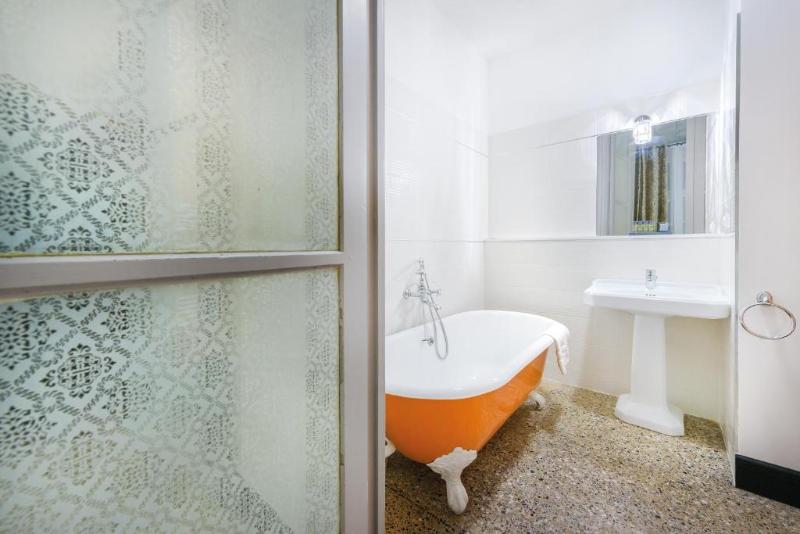 آپارتمان سوپریور 1 خوابه, Appart City Collection Nîmes Arènes