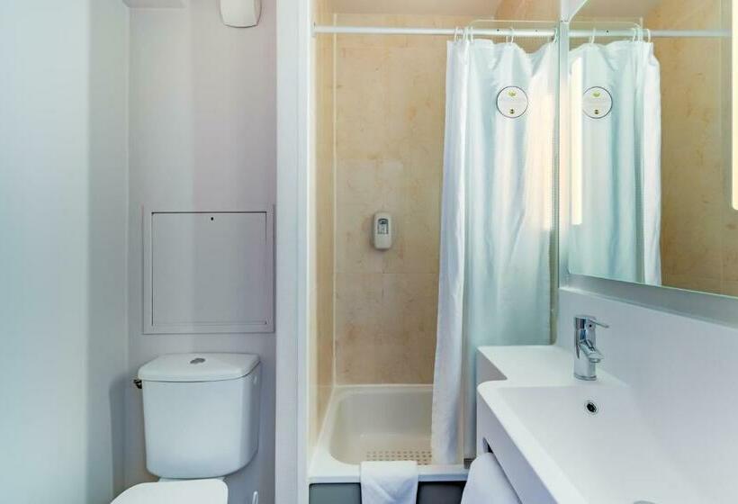 Номер Стандарт, B&b Hotel Marseille La Valentine