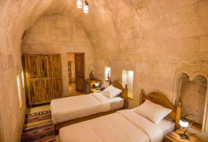 ジュニアスイート, Caldera Cave Hotel & Restaurant