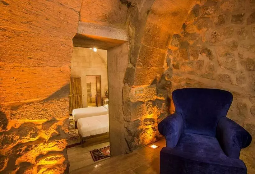 ジュニアスイート, Caldera Cave Hotel & Restaurant