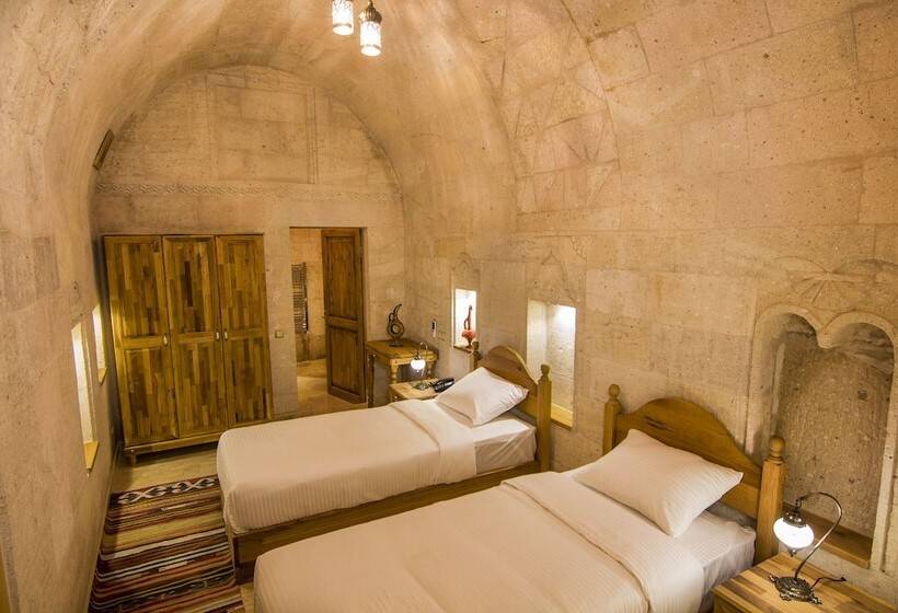 スタンダードルーム, Caldera Cave Hotel & Restaurant