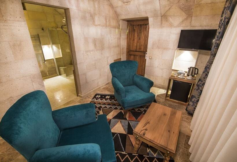 キングサイズベッドのスイートルーム, Caldera Cave Hotel & Restaurant