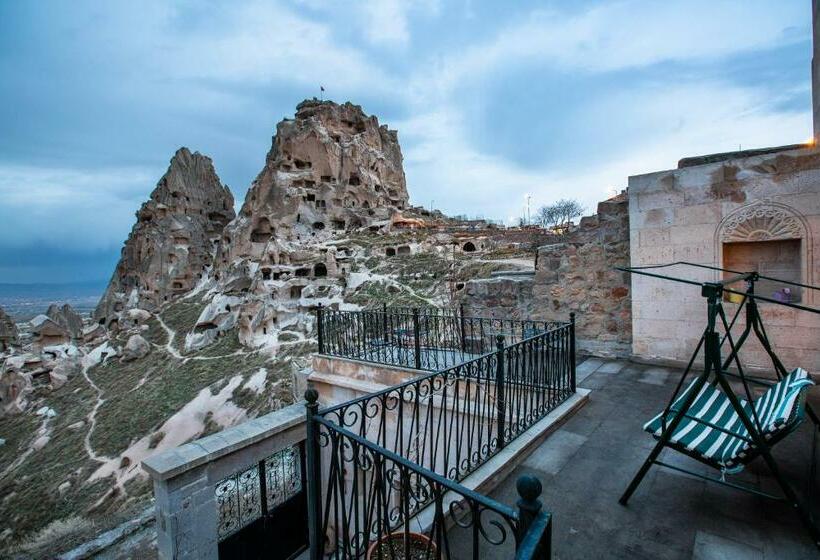 キングサイズベッドのスイートルーム, Caldera Cave Hotel & Restaurant