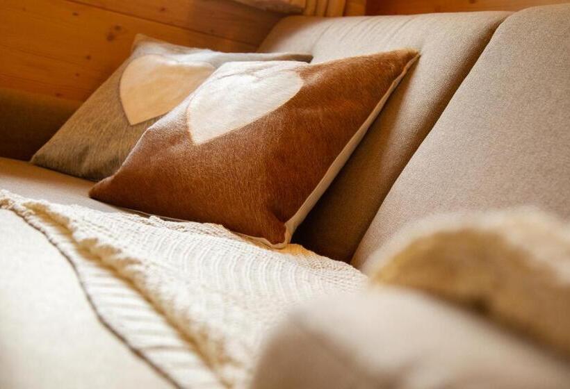 סוויטה נוף להרים, Chalet Giasenei