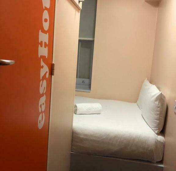 Номер Basic, Easyhotel Victoria