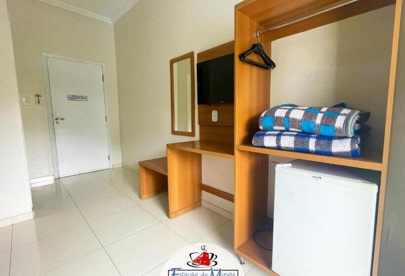 Номер Стандарт Трехместный, Estação De Minas