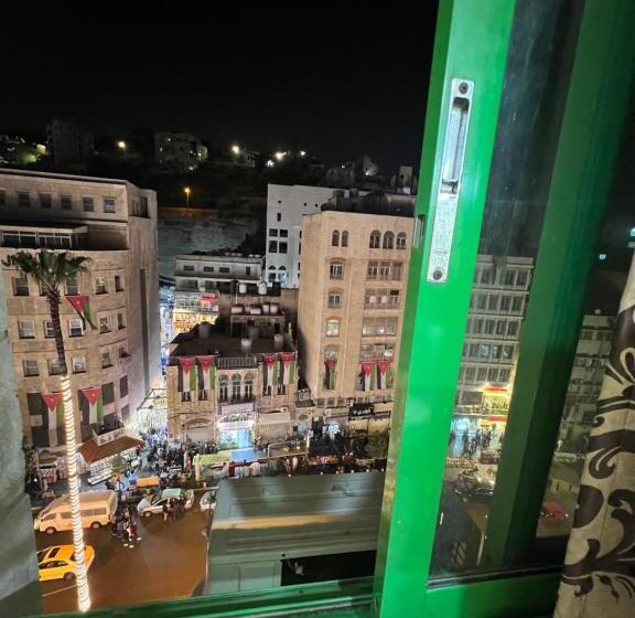 اتاق لوکس با چشم‌انداز شهر, Downtown Hawaa Amman