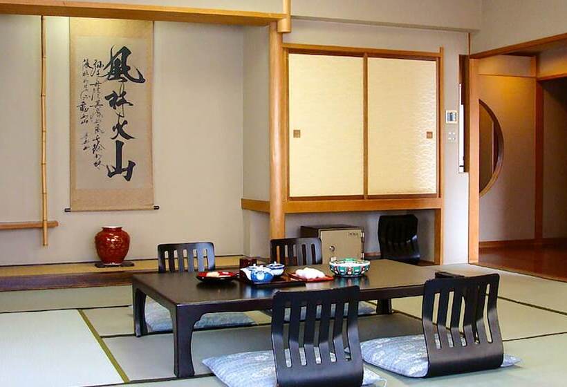 اتاق استاندارد, Isawa View