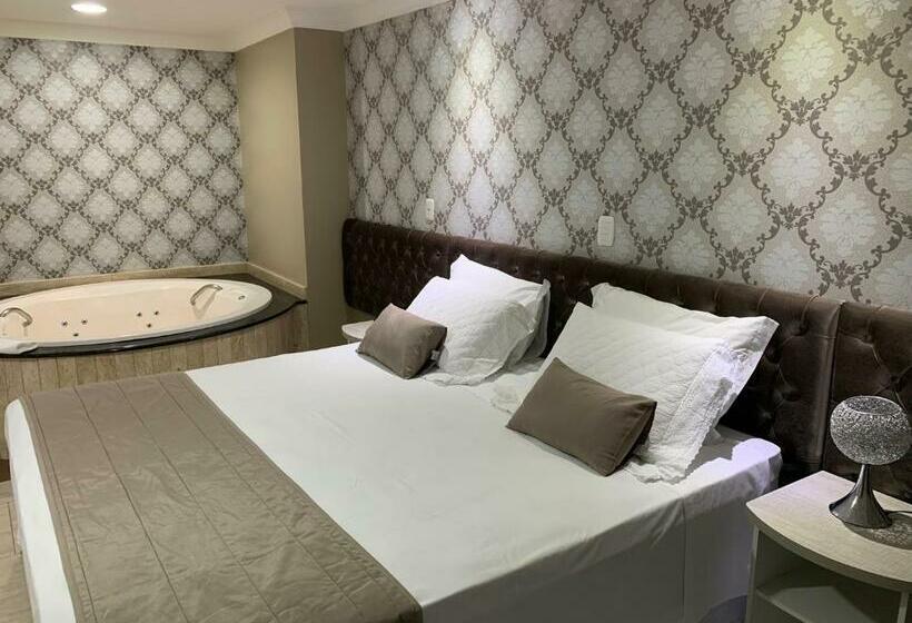 غرفة سوبيريور مزود بجاكوزى, Rouxinol