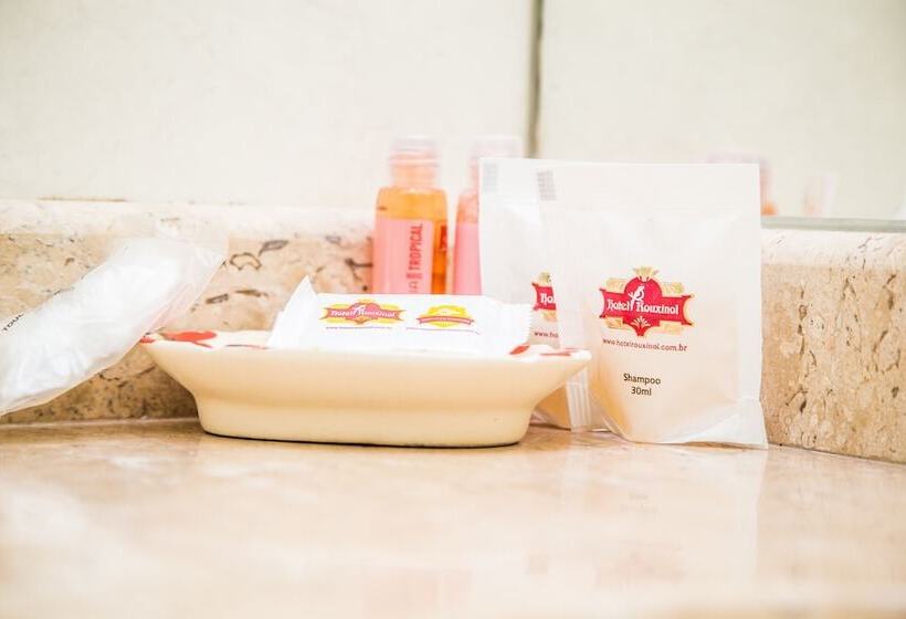 غرفة قياسية, Rouxinol