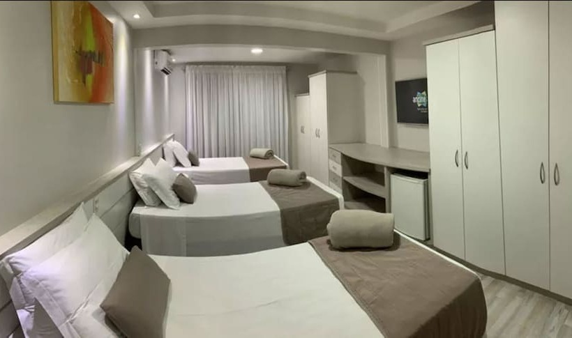 غرفة قياسية ثلاثية, Rouxinol