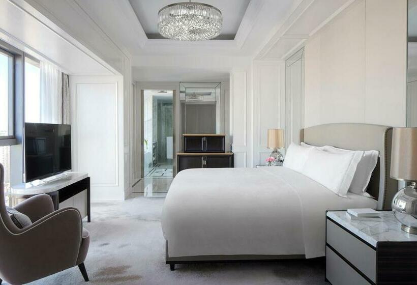 Номер Deluxe, The Langham Haikou