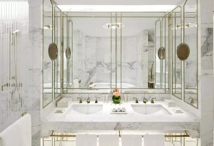 クイーンサイズベッドのエクゼクティブルーム, The Langham Haikou