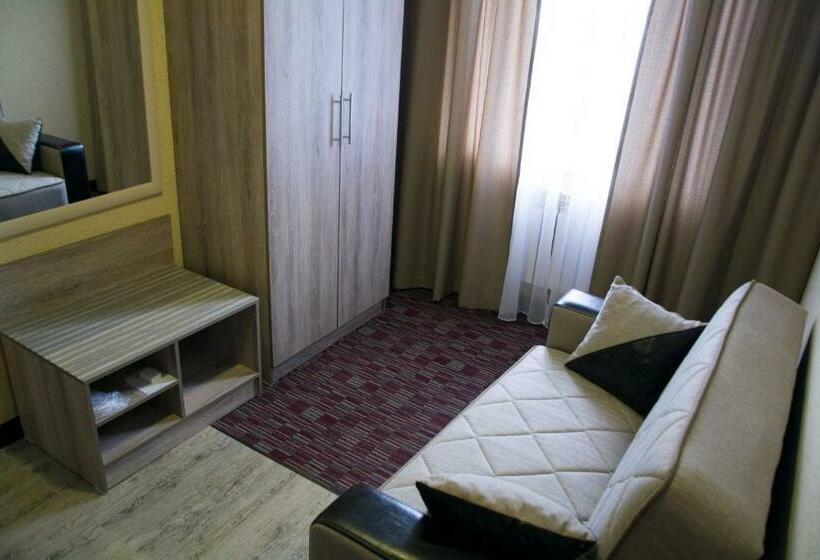 Family Suite, Uyutnyy Dom