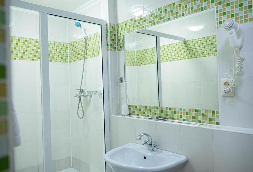 Полулюкс, Uyutnyy Dom