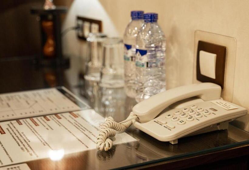 Люкс, Uyutnyy Dom