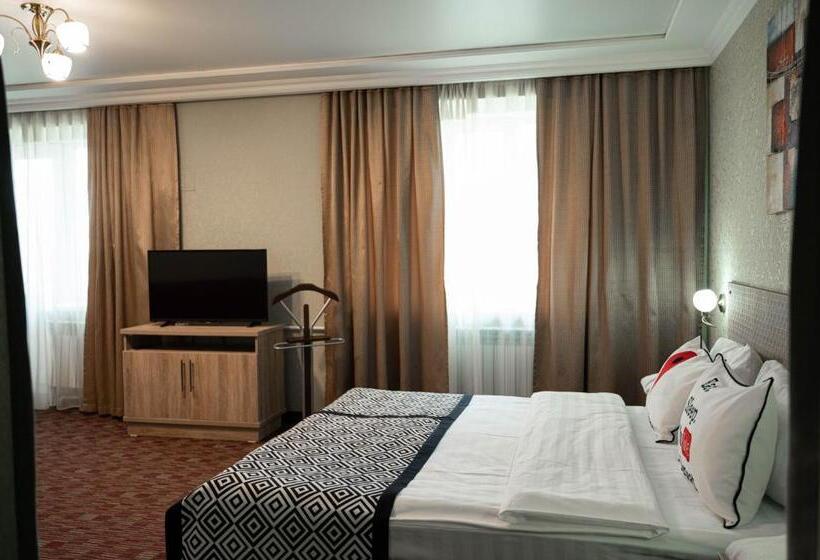 Студия Deluxe, Uyutnyy Dom