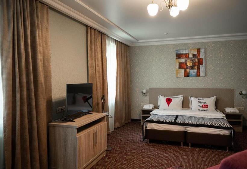 Студио Стандарт с Балконом, Uyutnyy Dom