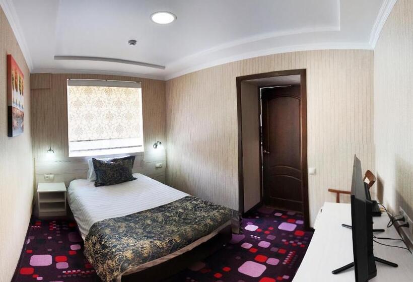 Family Suite, Uyutnyy Dom