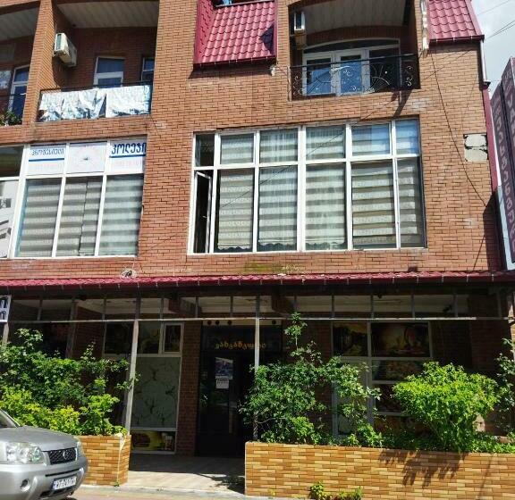 Economy Triple Room, Vakhtanguri