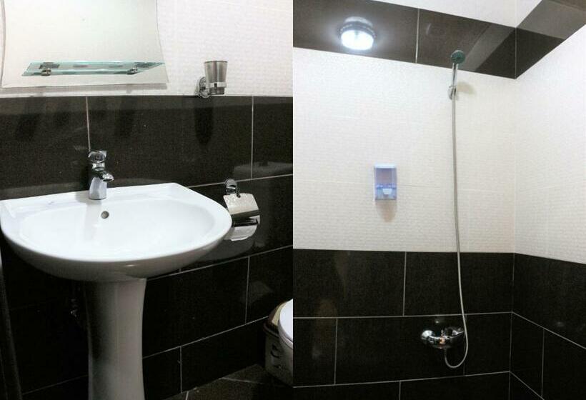 اتاق استاندارد, Vakhtanguri