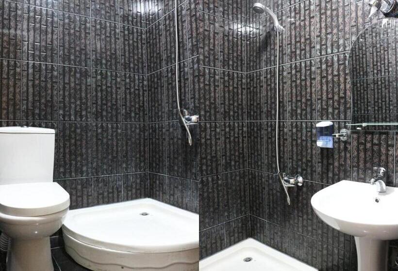 اتاق خانوادگی, Vakhtanguri