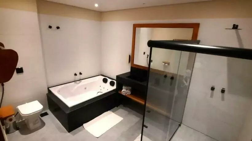 ハイドロマッサージバス付きスイート, Villa Lobos Spa Romantik