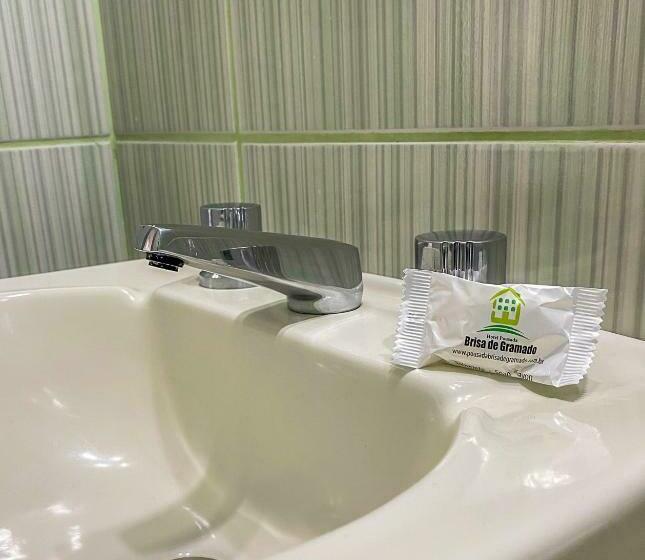 标准三人间, Voa Pousada Brisa